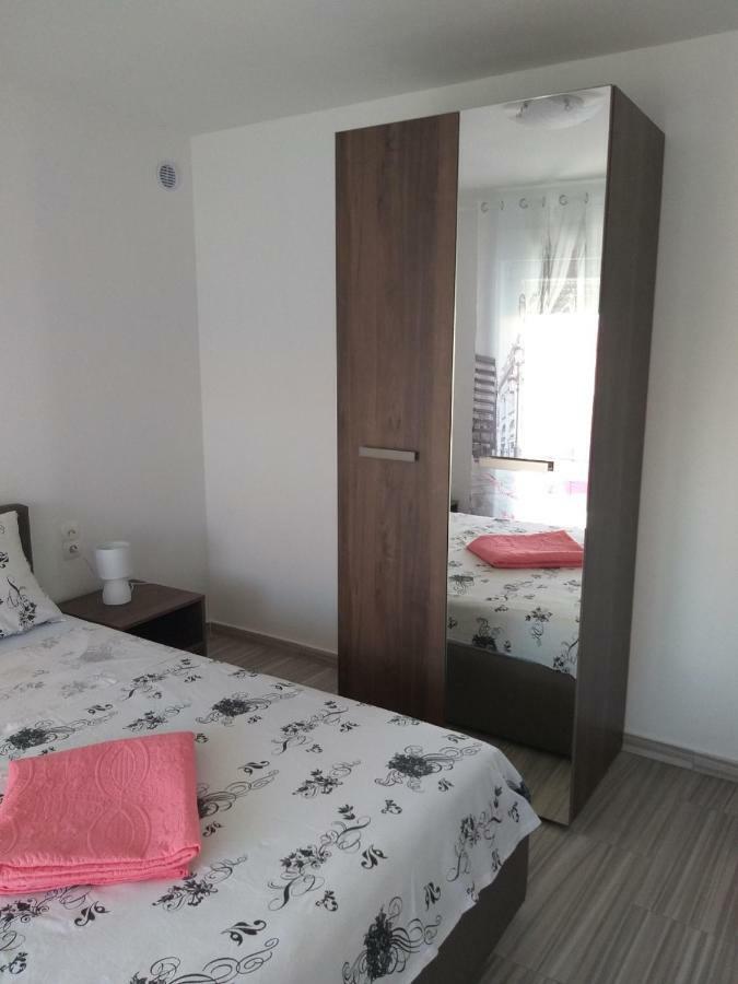 Apartments Bartol Vir Zewnętrze zdjęcie